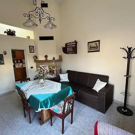 度假居 Giardino La Grotta *